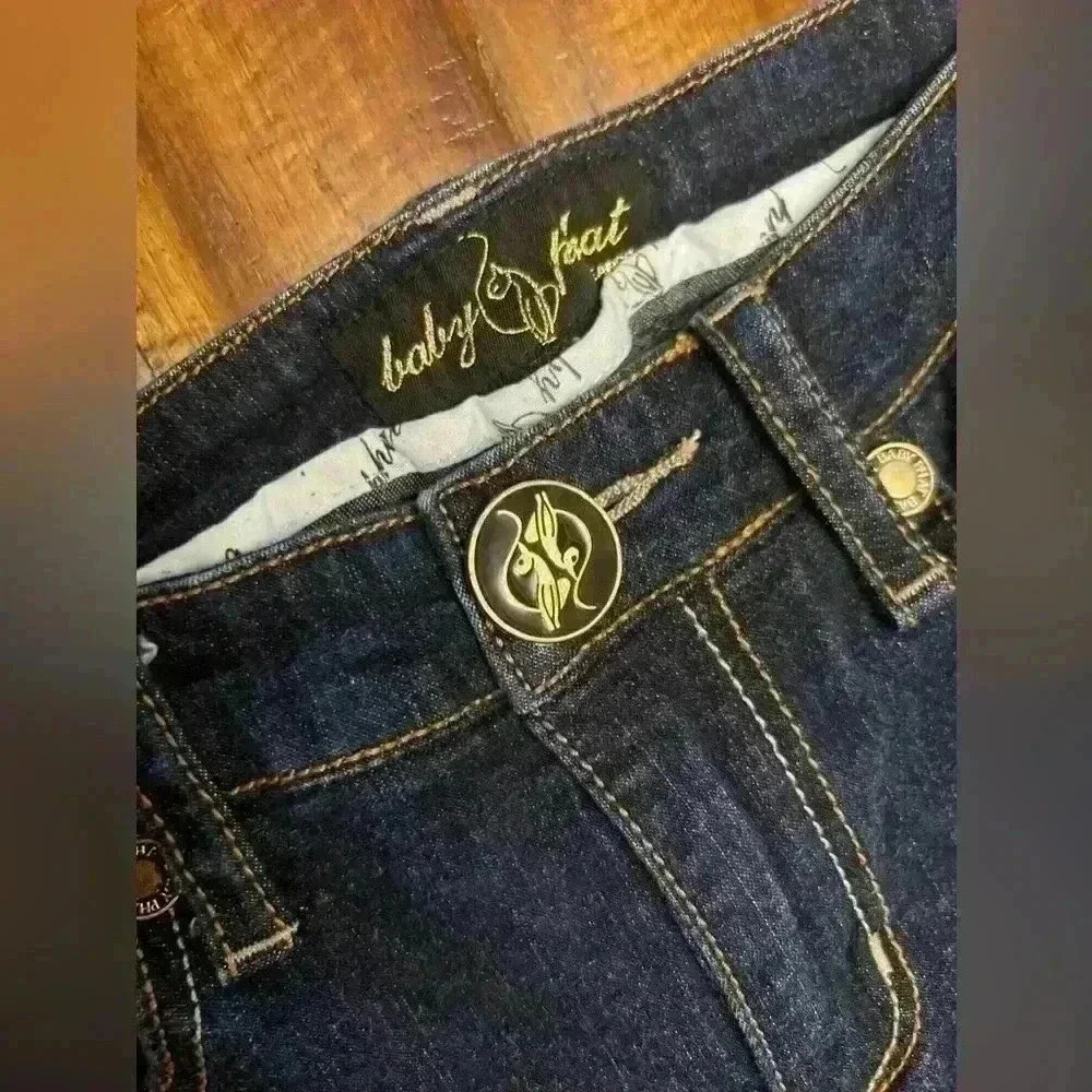 💎Baby Phat authentic Capri jeans, size 3, in “like new condition”! - Picture 4 of 10
